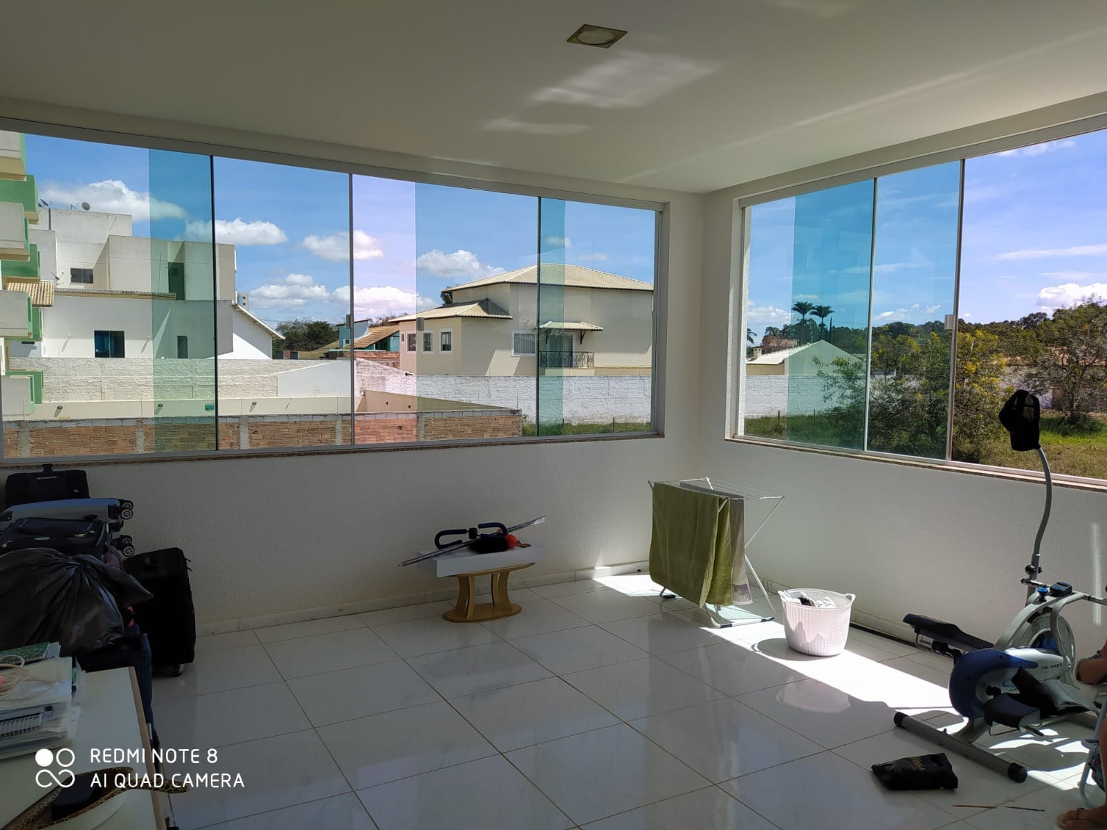 Casa Alto Padrão com 05 suítes, poço artesiano e energia solar em ótima localização no Bairro Alto da Boa Vista em Vitória da Conquista-BA - foto 29