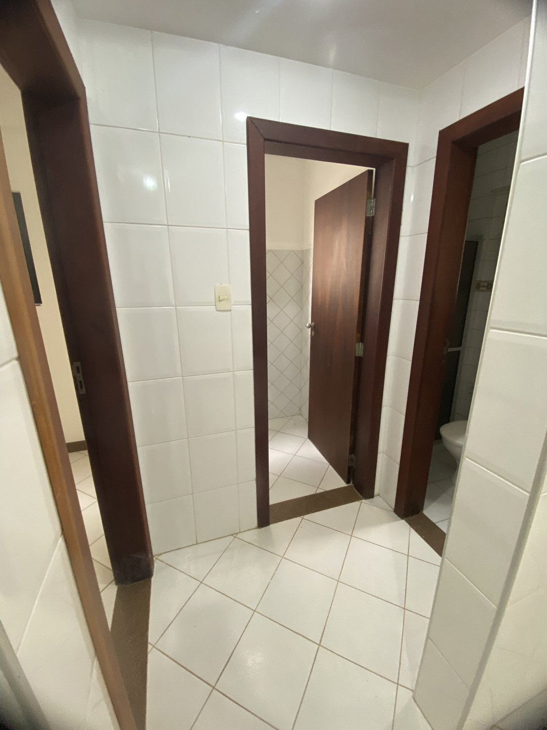 Excelente Apartamento 1º andar, 3/4 com suite, para Locação – Edifício Portal Brasil, Bairro Candeias, em Vitória da Conquista, Bahia - foto 28