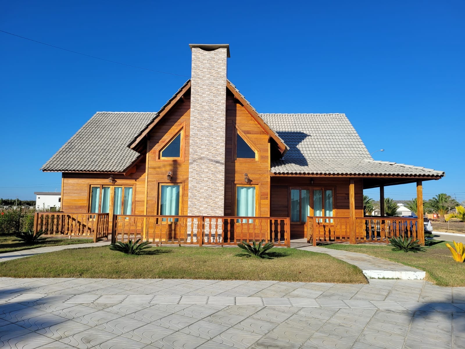Oportunidade! Casa de 3 quartos sendo 2 suítes  sendo a master com closet, casa com 250m2 de área construída e terreno de 620 m²  no Haras Reside - foto 2