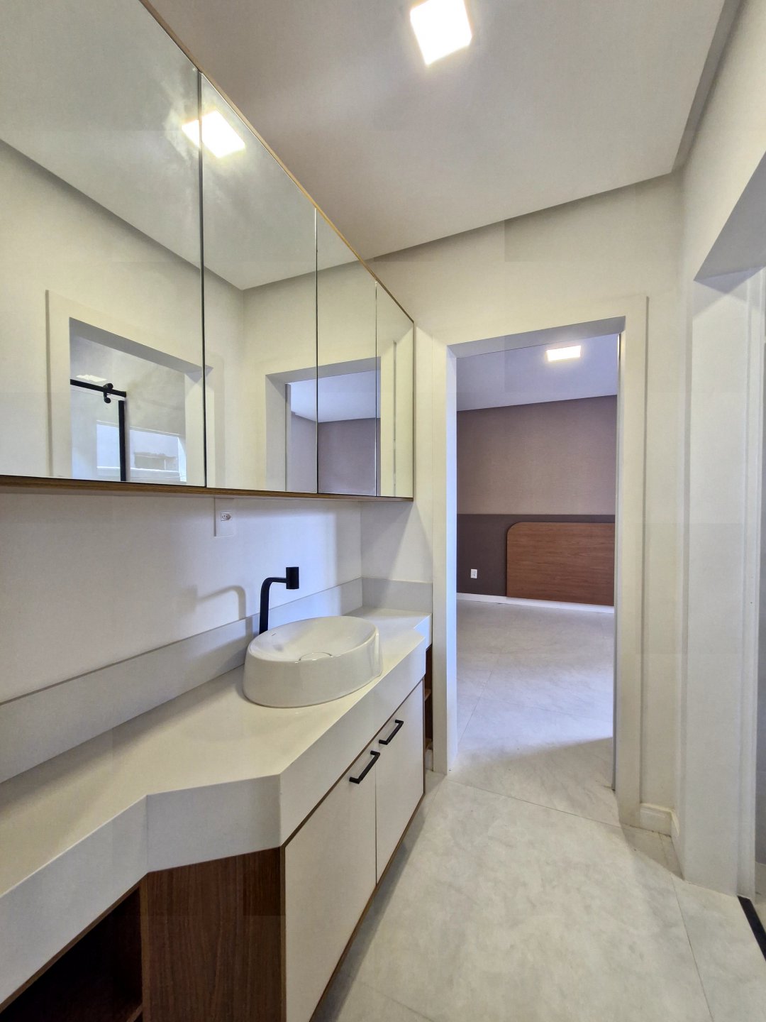 Casa Nova no Alphaville 1 com Planejados, terreno de 388 m²,  Bairro Universidade, Vitória da Conquista BA. - foto 29