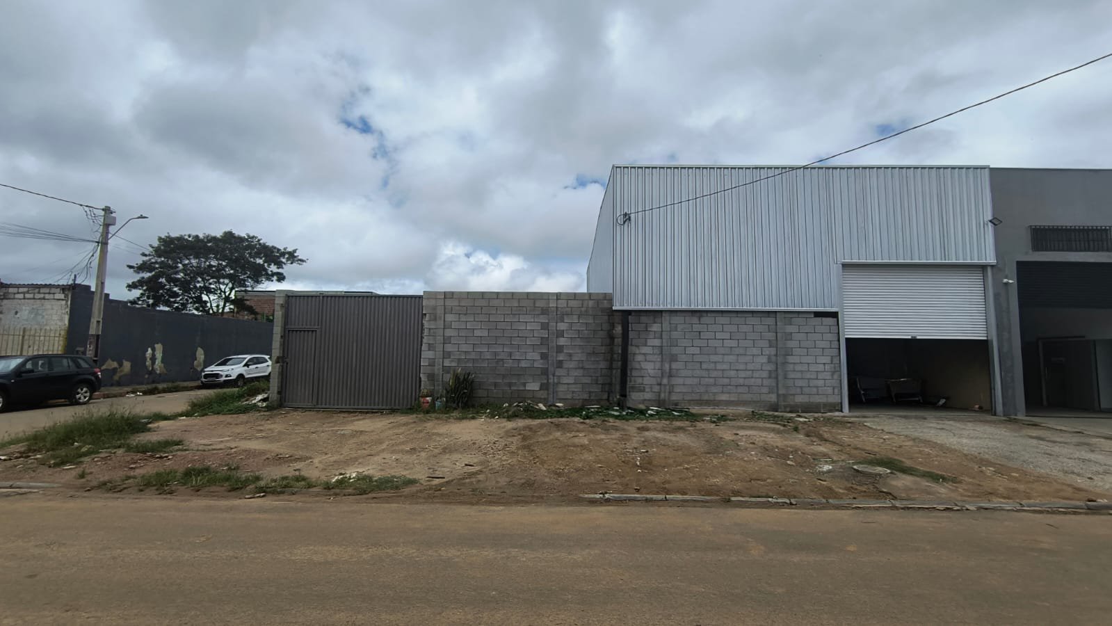 Galpão de 180m2 a venda, construído em terreno de esquina de 600mts, localizado no Bairro Jurema, Vitória da Conquista - foto 2