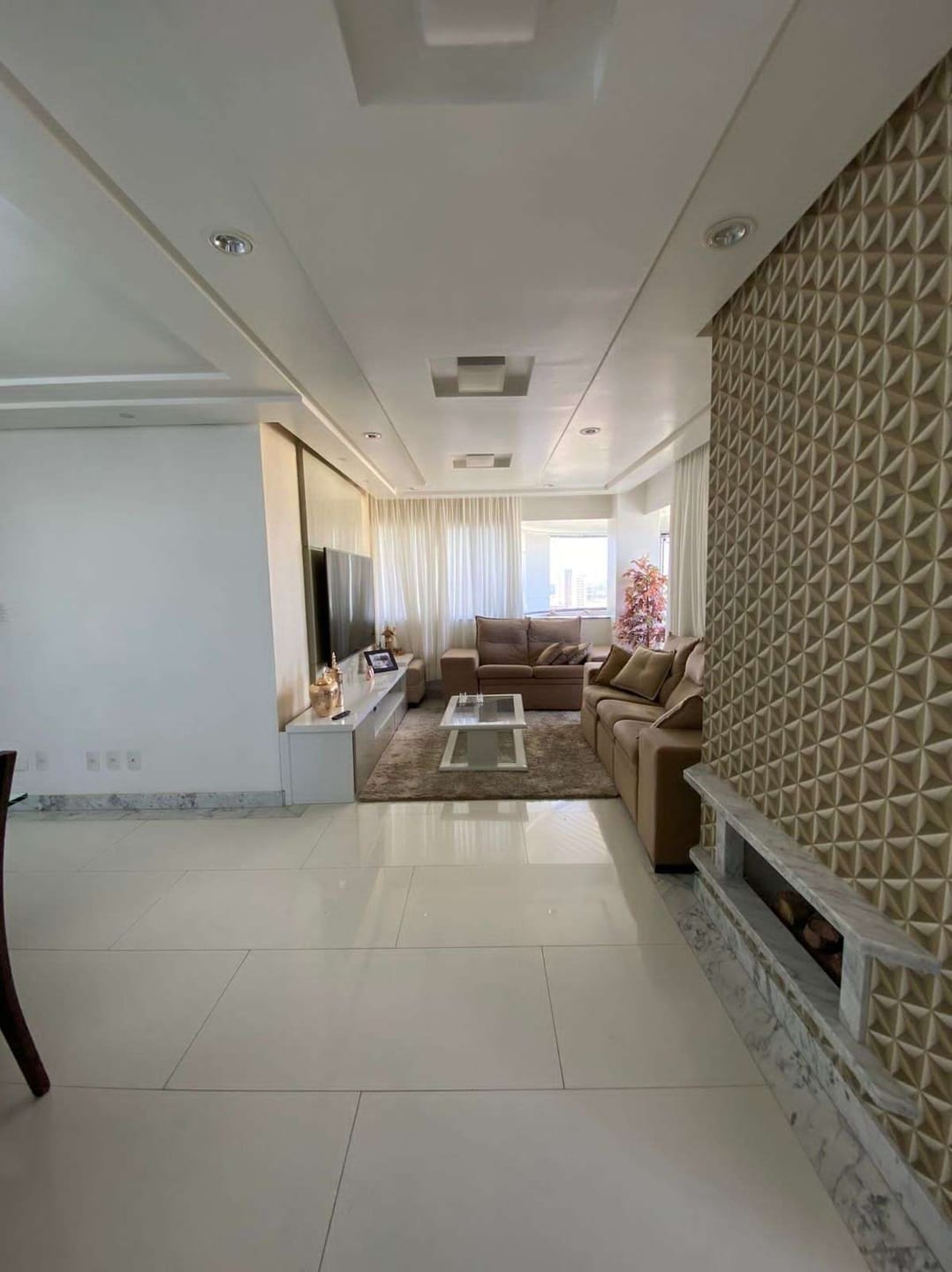 Excelente Apartamento  de 4 quartos sendo 3 suítes + dependência à venda, Candeias, Vitória da Conquista, BA - foto 3
