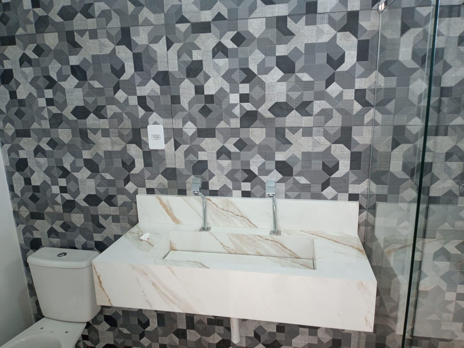Casa duplex  3 suítes  sendo 1 com closet e outra com varanda + vaga de garagem para 4 carros com 143 m²  no Alto da Boa Vista, Vitória da Conqui - foto 31