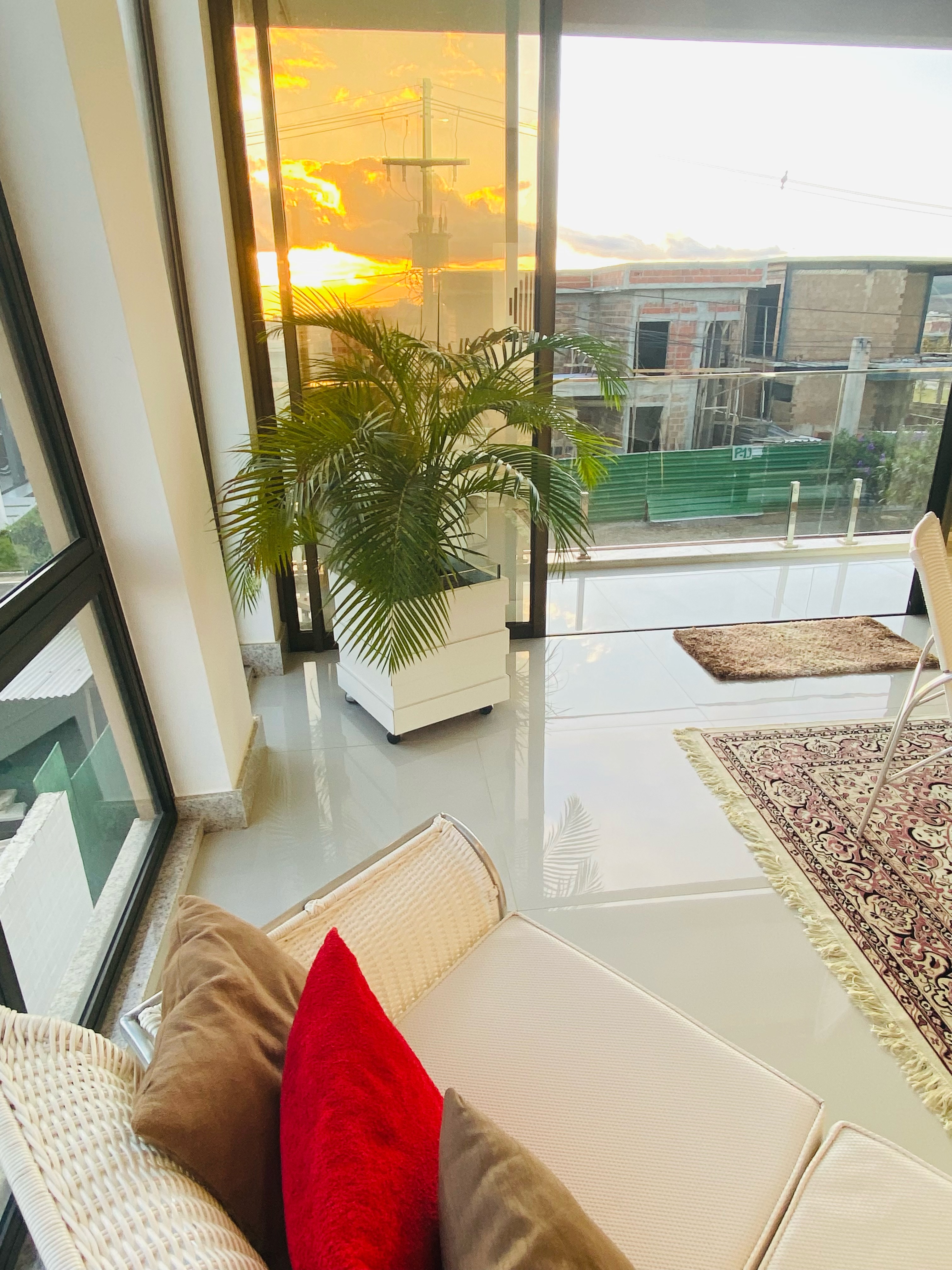 Linda Casa de 4 quartos sendo 3 suítes mais dependência completa e 4 vagas de garagem no Alphaville 1, Vitória da Conquista, BA - foto 31