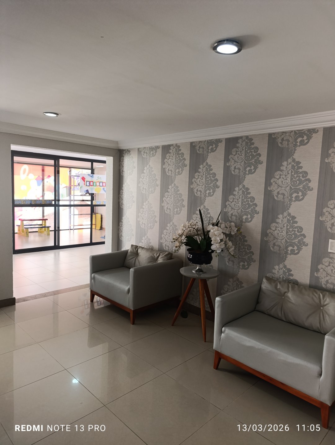 Apartamento com 3 quartos sendo 1 suíte+ dependência + 2 vagas de garagem+ depósito à venda em Candeias, Vitória da Conquista - Área de lazer com - foto 30