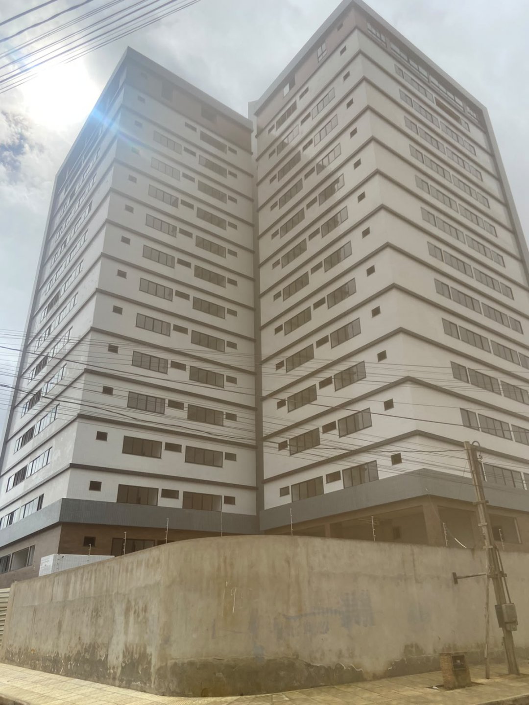 Apartamento à Venda no Bairro Candeias, com 140 m², 3 Suítes, 2 vagas de garagem,  11º Andar, em Vitória da Conquista, Ba. - foto 20