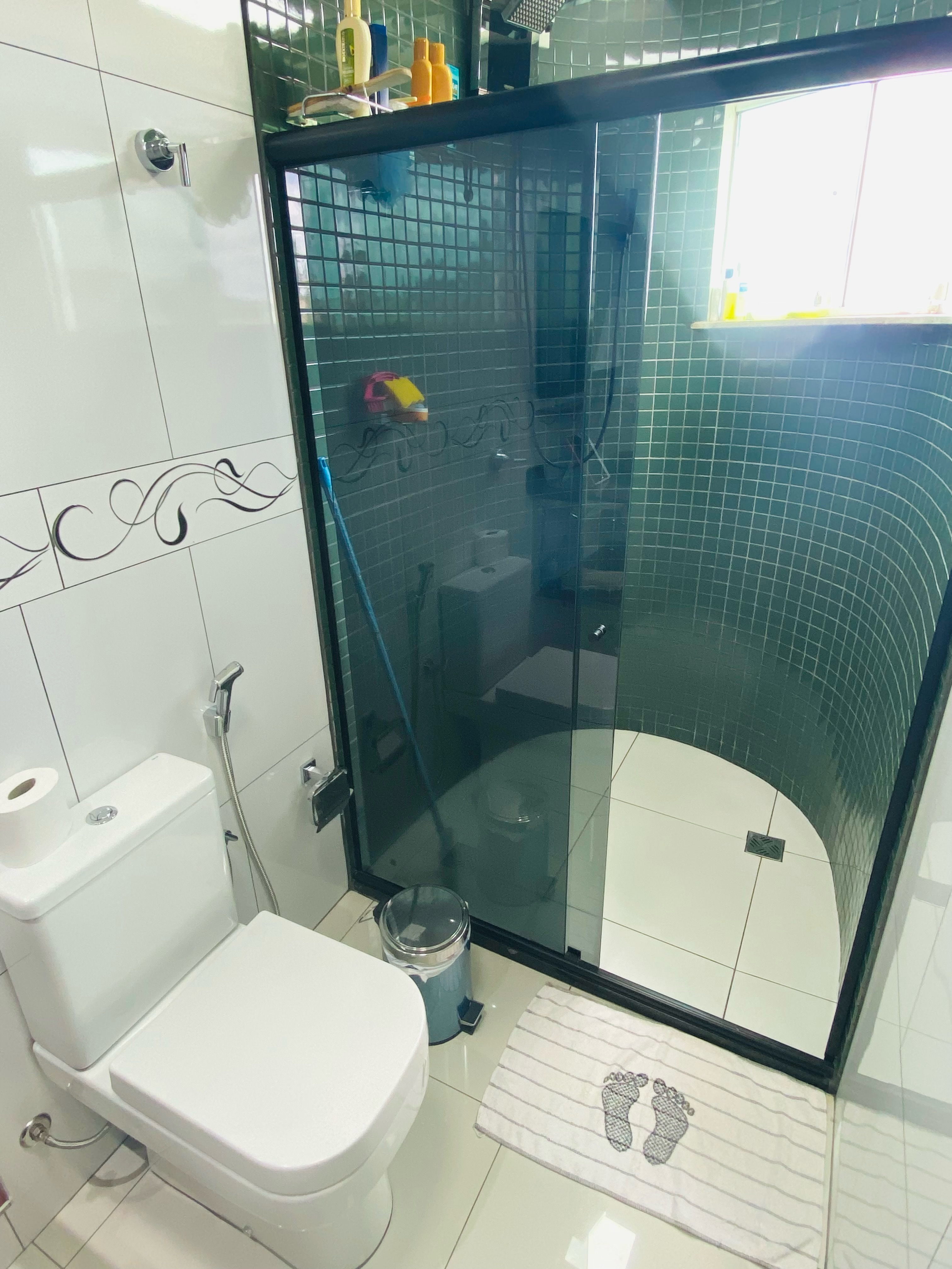 Vendo excelente apartamento de 3 quartos sendo 1 suíte, todo mobiliado, 103M² + 2 Elevadores no Candeias, Vitória da Conquista, BA - foto 31