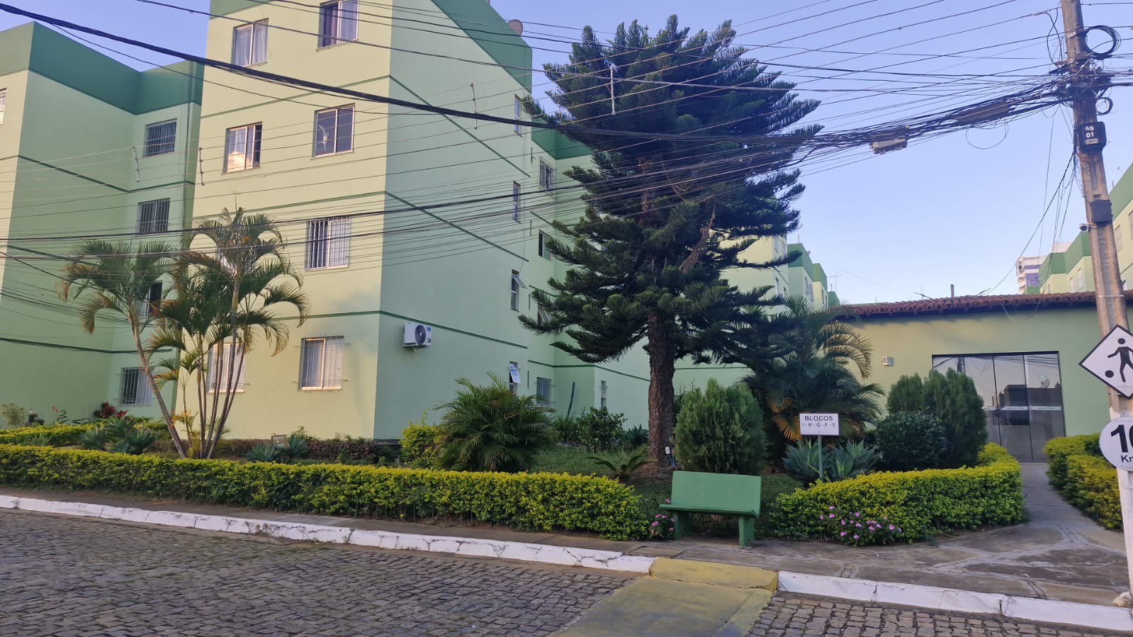 Lindo Apartamento à Venda no 1º Andar com garagem coberta no bairro Candeias, Vitória da Conquista, BA - foto 31