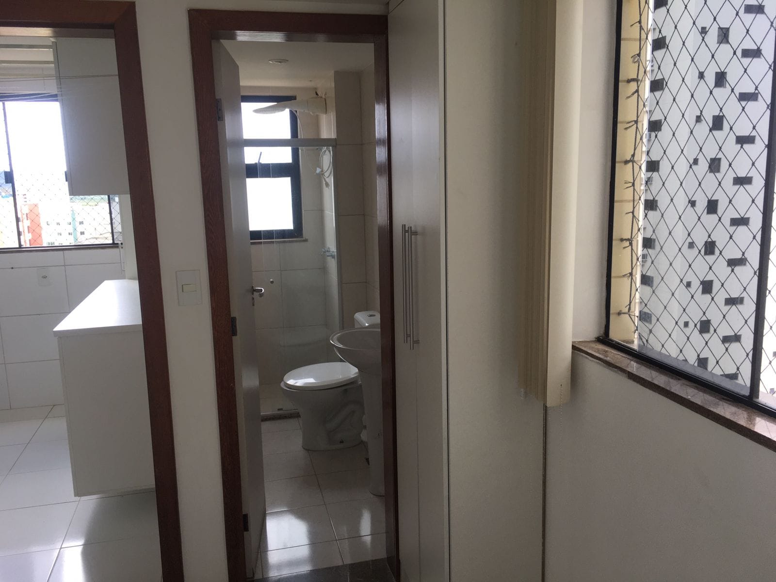 Apto de 3 quartos com suite e 2 semi suítes, dependência completa, 3 VAGAS COBERTAS , lazer completo com piscina aquecida, Candeias - Vitória da - foto 32