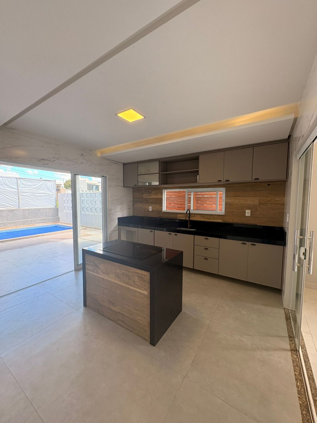Casa térrea com 3 suítes + escritório + espaço gourmet + piscina  à Venda, Boa Vista, Vitória da Conquista, BA - foto 31