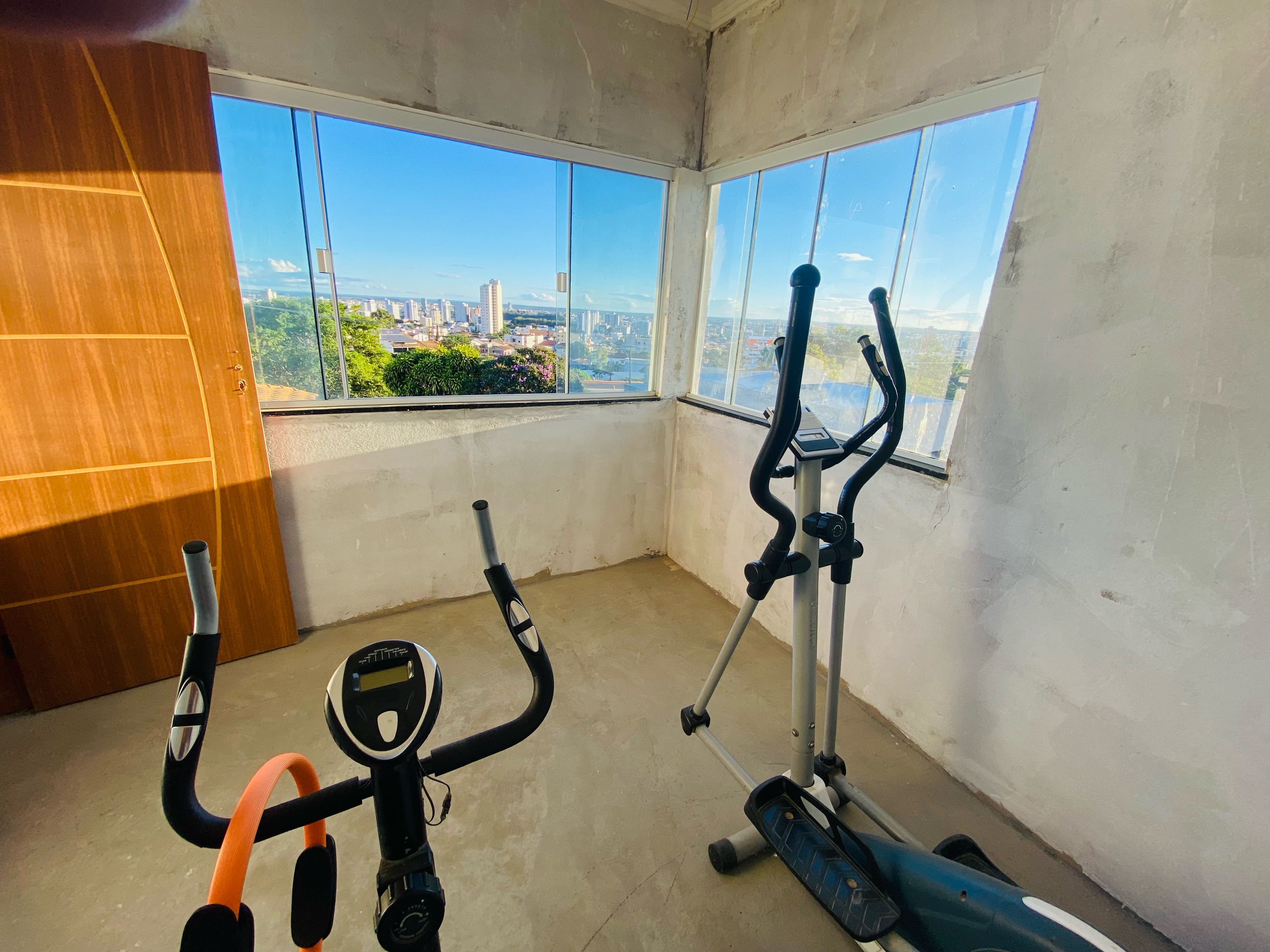 Vendo ótima casa duplex de 4 quartos, sendo 3 suítes, garagem para 5 carros,  Vitória da Conquista, BA - foto 29