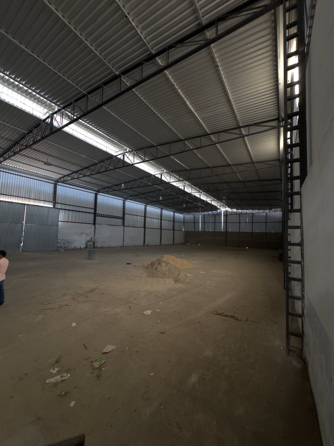 Galpão na Bartolomeu de Gumão 1300m2 - foto 3