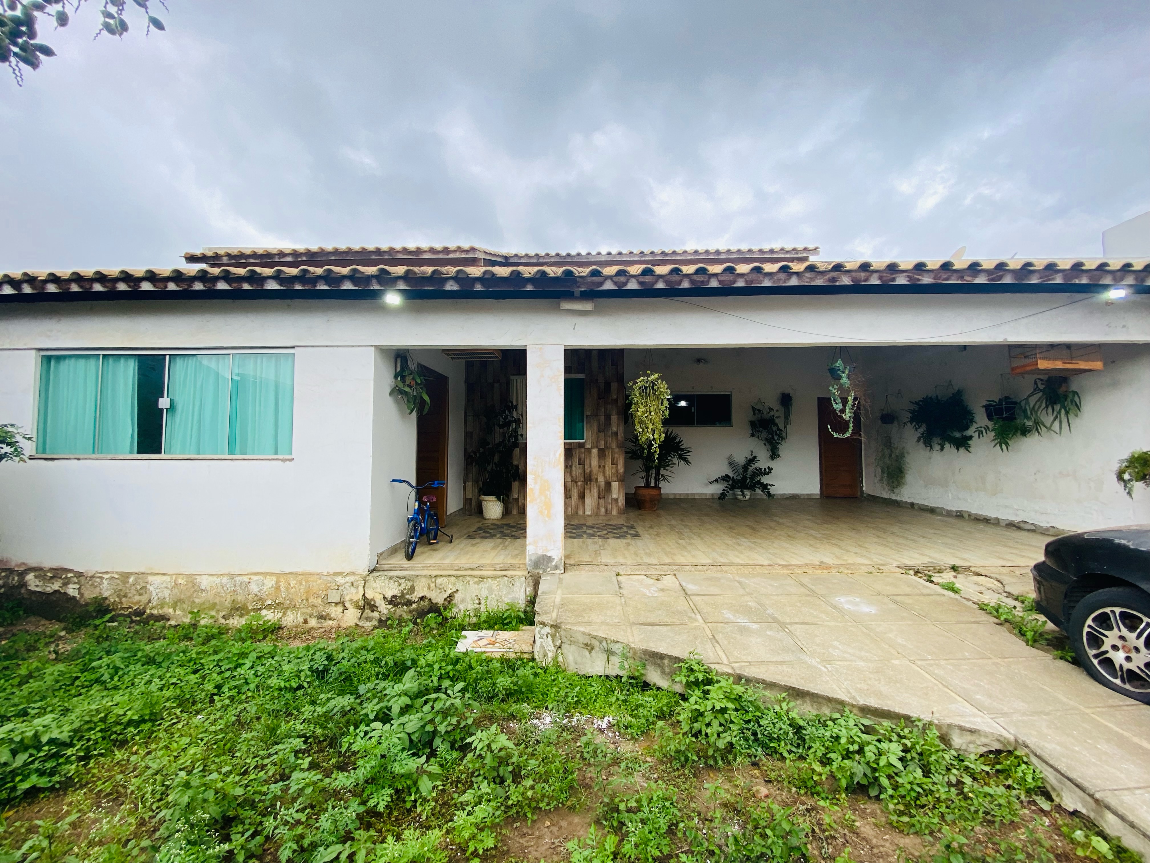 Excelente Casa de 4 quartos e garagem para 4 carros à Venda, Santa Cecília, Vitória da Conquista, BA - foto 4