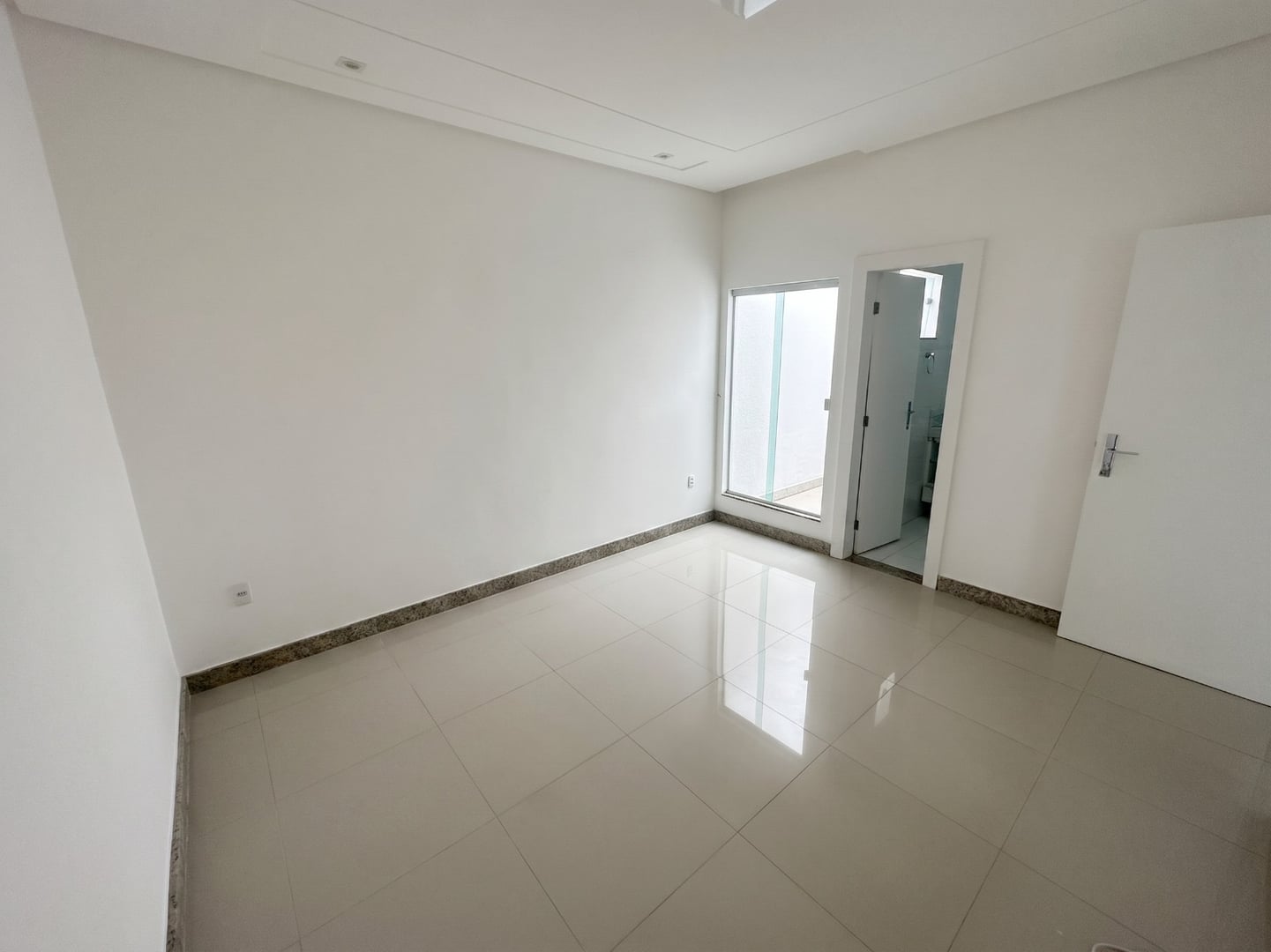 Casa com 3 suítes, piscina + dependência no Ibirapuera Vitória da Conquista Bahia - foto 32