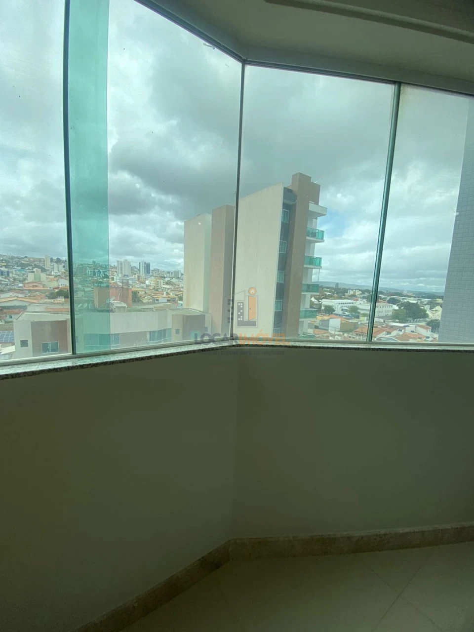 Apartamento 3/4 com suites, 8º andar com elevador, Residencial Malu Andrade, no bairro Recreio, em Vitória da Conquista, Bahia - foto 2