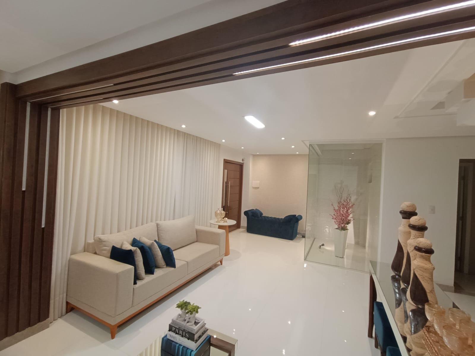 Casa com 5 quartos sendo 3 suítes, área gourmet com jacuzzi, piscina aquecida, em Bairro Boa Vista, Vitória da Conquista, BA - foto 4