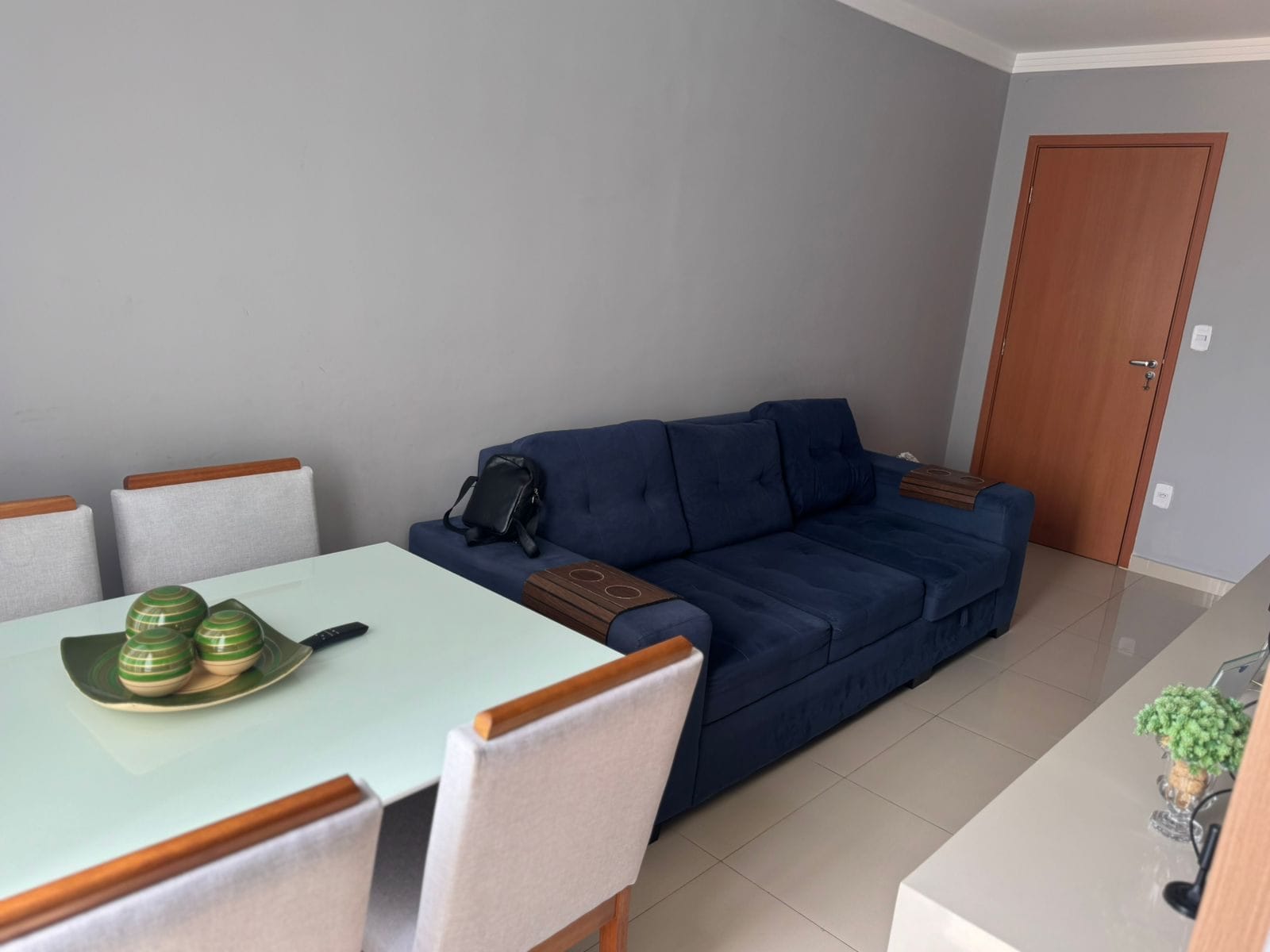 Apartamento completo, porteira fechada com móveis e Eletros andar alto de 2/4 em condomínio fechado com lazer completo , Boa Vista, Vitória da Co - foto 4