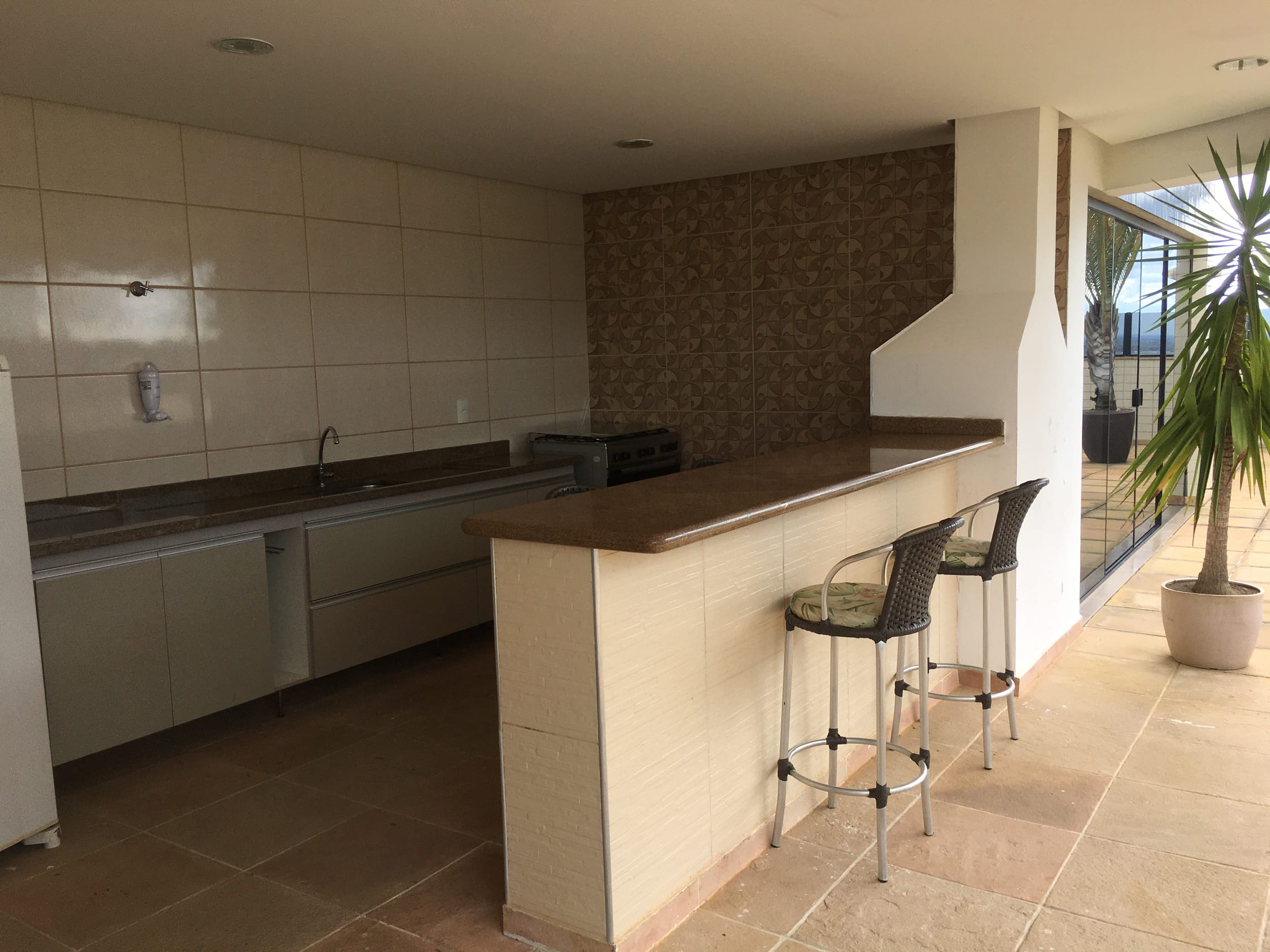 Vendo amplo apartamento de 3 quartos com 2 suítes, 3 vagas de garagem, 136M², área de lazer completa com piscina aquecida, próximo a Fainor no Ca - foto 34