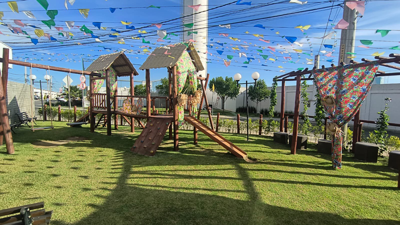 Casa com 3 suítes no Condomínio Duque Residence - Bairro Boa Vista em Vitória da Conquista-Ba - foto 29