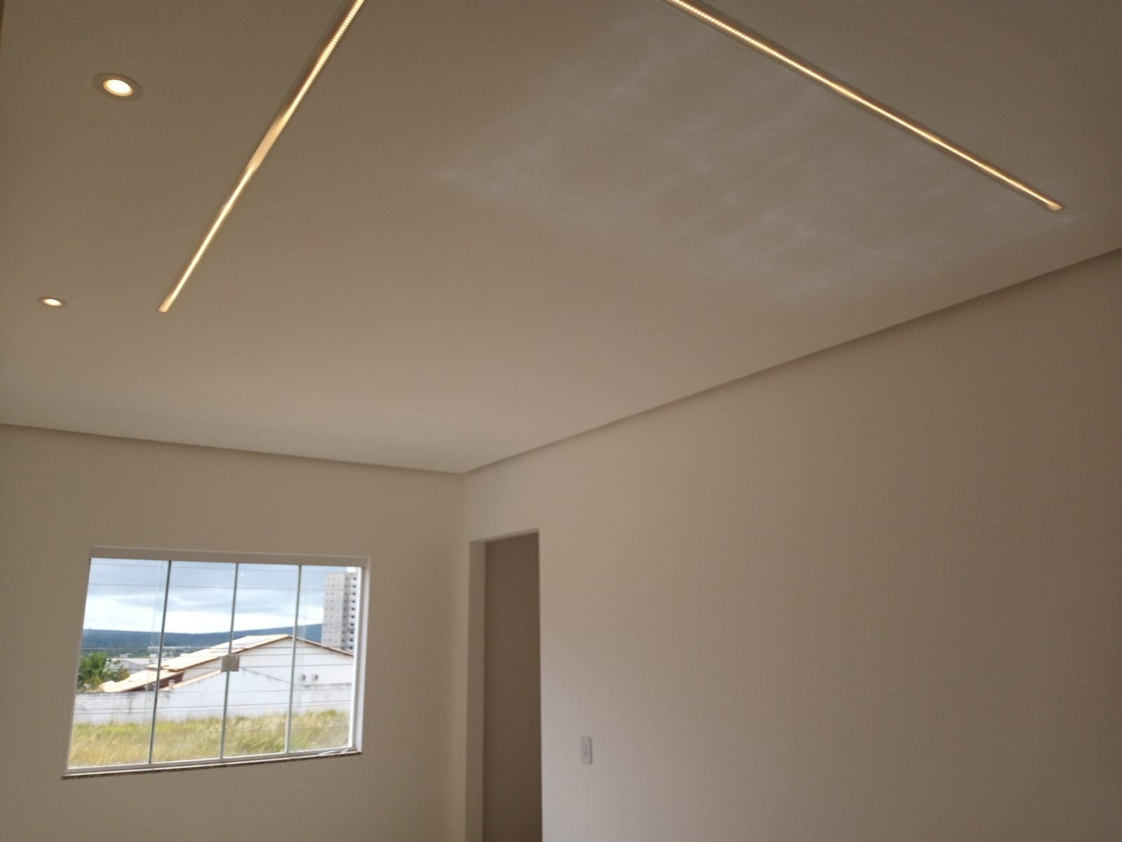 Casa duplex  3 suítes  sendo 1 com closet e outra com varanda + vaga de garagem para 4 carros com 143 m²  no Alto da Boa Vista, Vitória da Conqui - foto 34