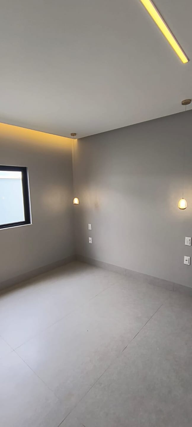 ALPHAVILLE 2 - Casa térrea com 3 Suítes + Varanda Gourmet com Hidro, Garagem coberta para 2 carros Vitória da Conquista Ba - foto 33