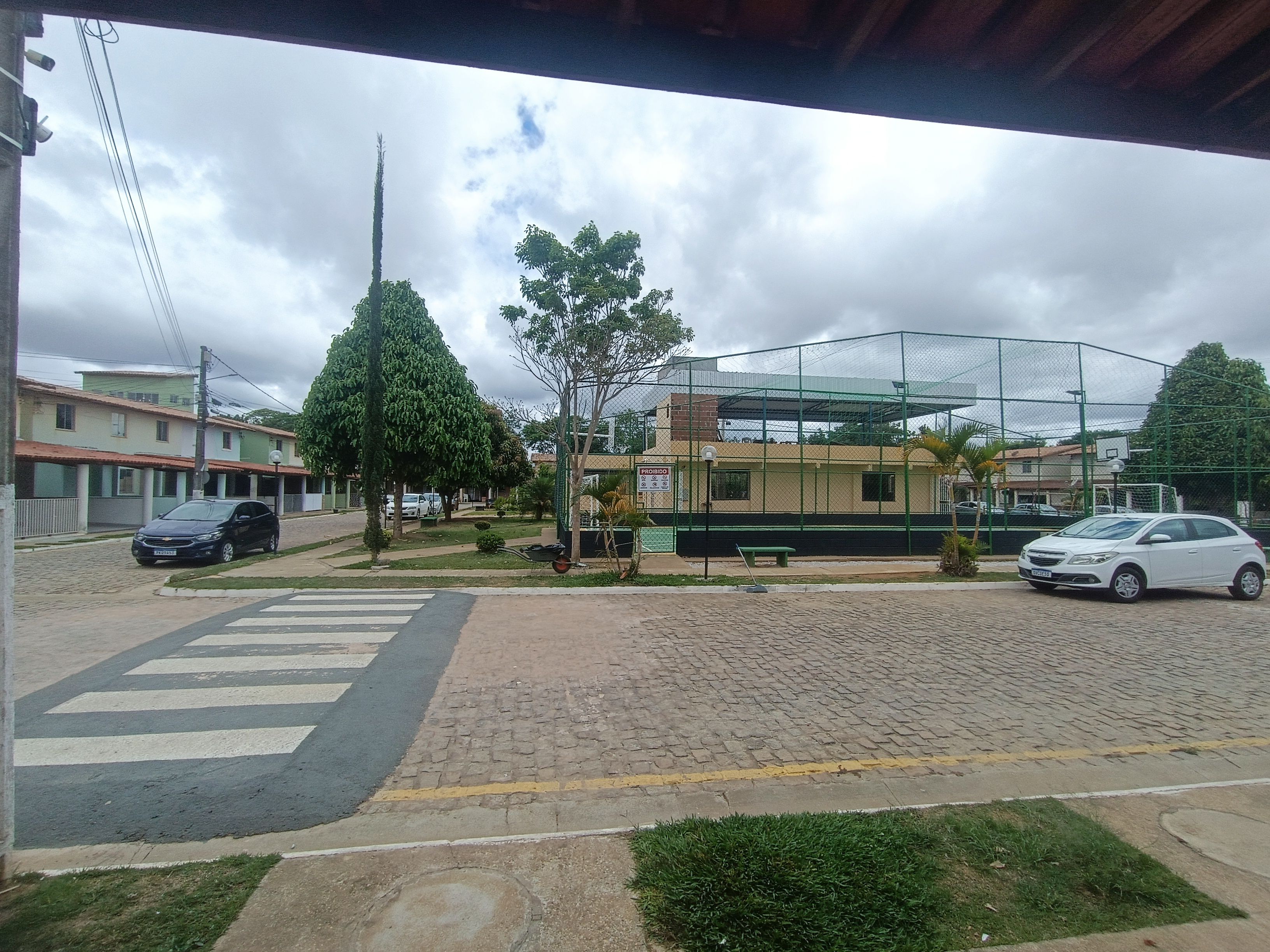 Vendo Vilage de 2 quartos com quintal, garagem coberta em ótima localização para venda na Laura Nunes no bairro Boa Vista, Vitória da Conquista, - foto 34