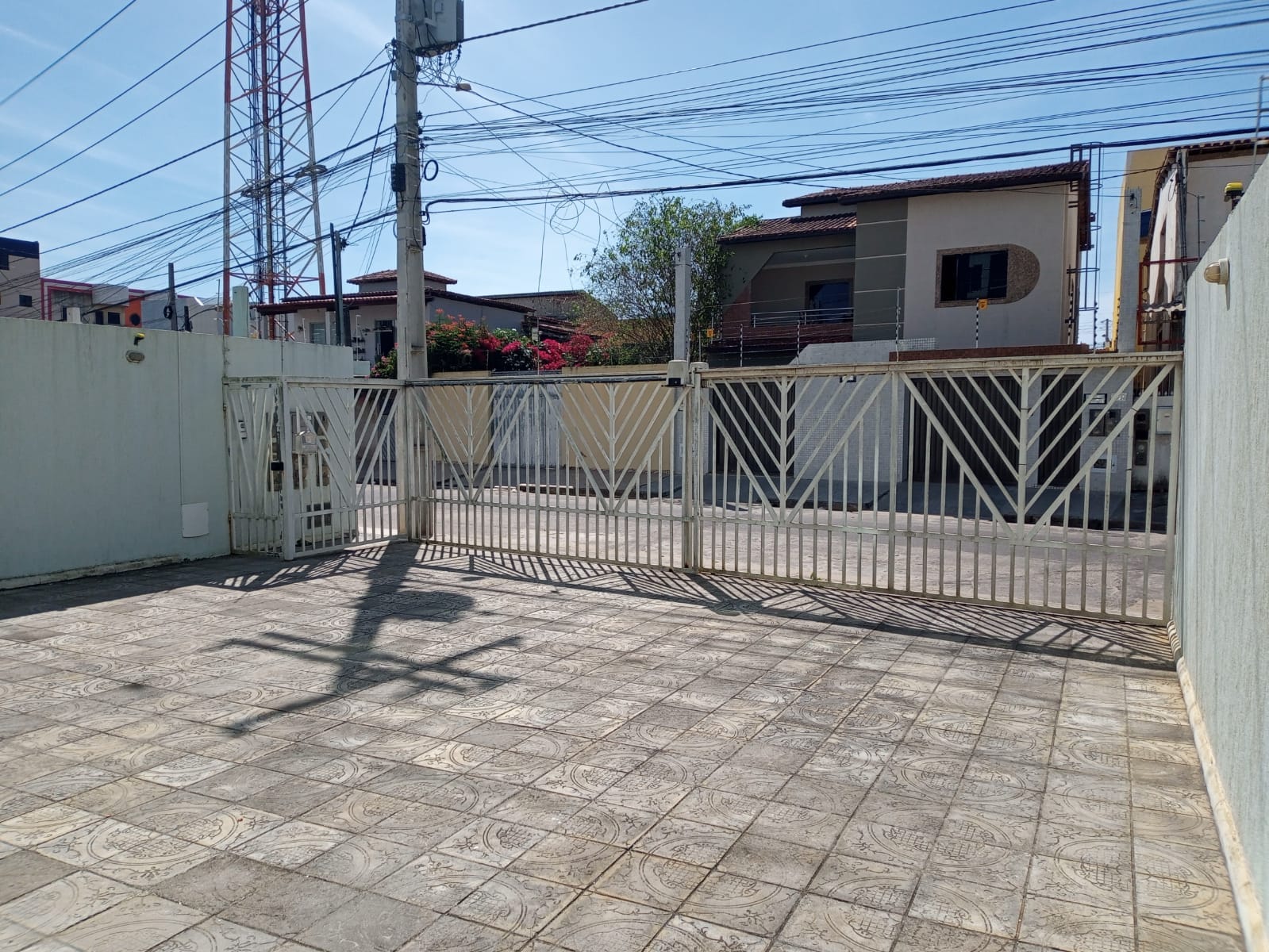 Apartamento térreo com quintal com 3/4 sendo 1 suíte a 50 mts do Shopping Conquista Sul em  Vitória da Conquista, BA - foto 4