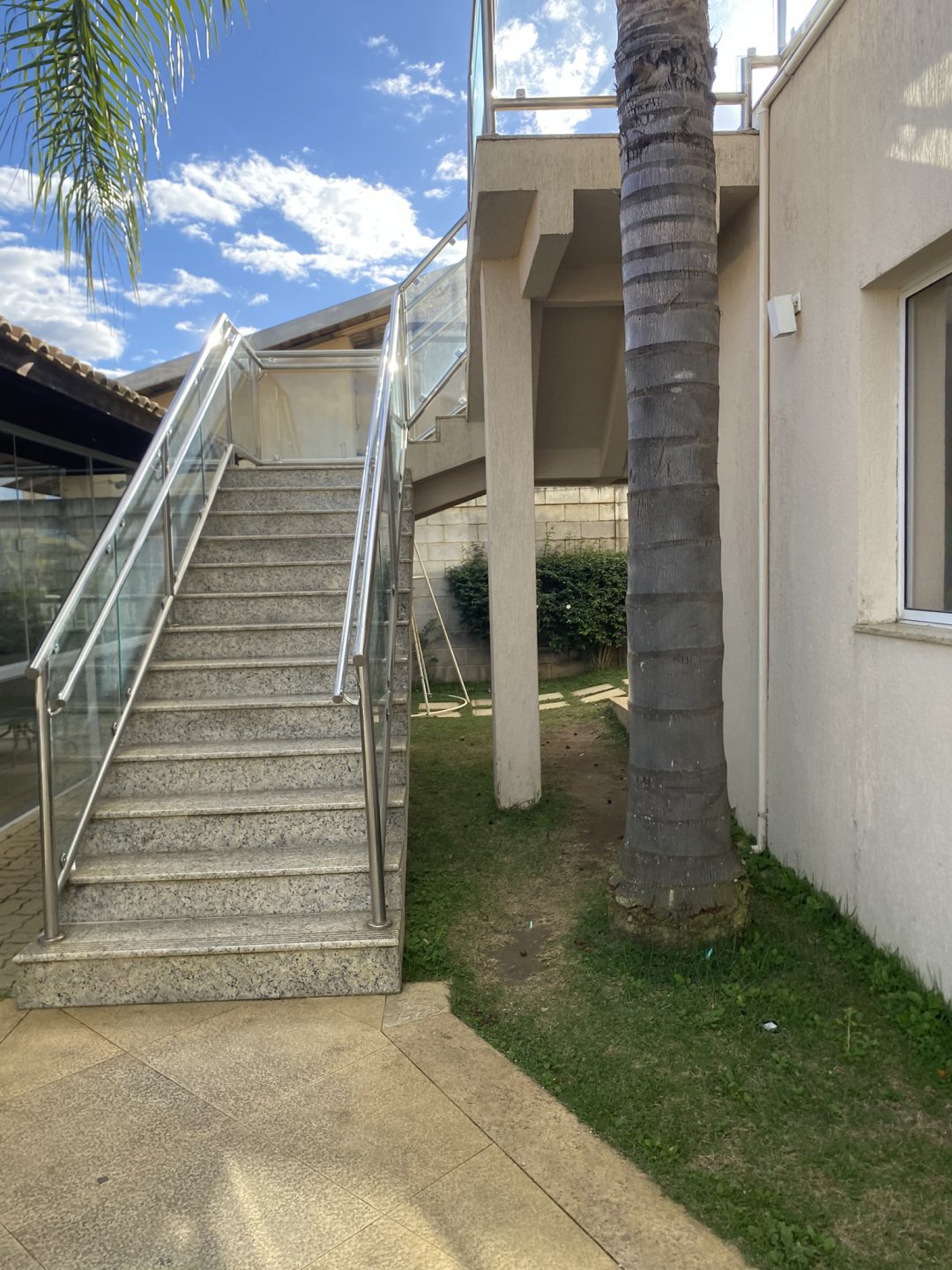Apartamento para locação, no 1º andar, com 2/4 sendo 1 suite, Bairro Primavera, em Vitória da Conquista - Bahia - foto 34