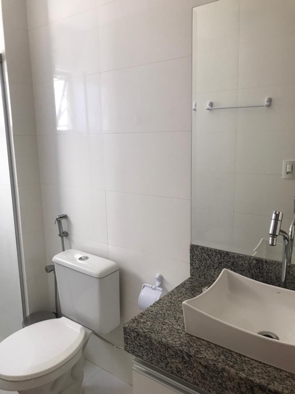 Apartamento mobiliado de 3 quartos sendo 1 suíte para venda, no 3º andar, com  sacada no Candeias  Vitória da Conquista, BA - foto 35