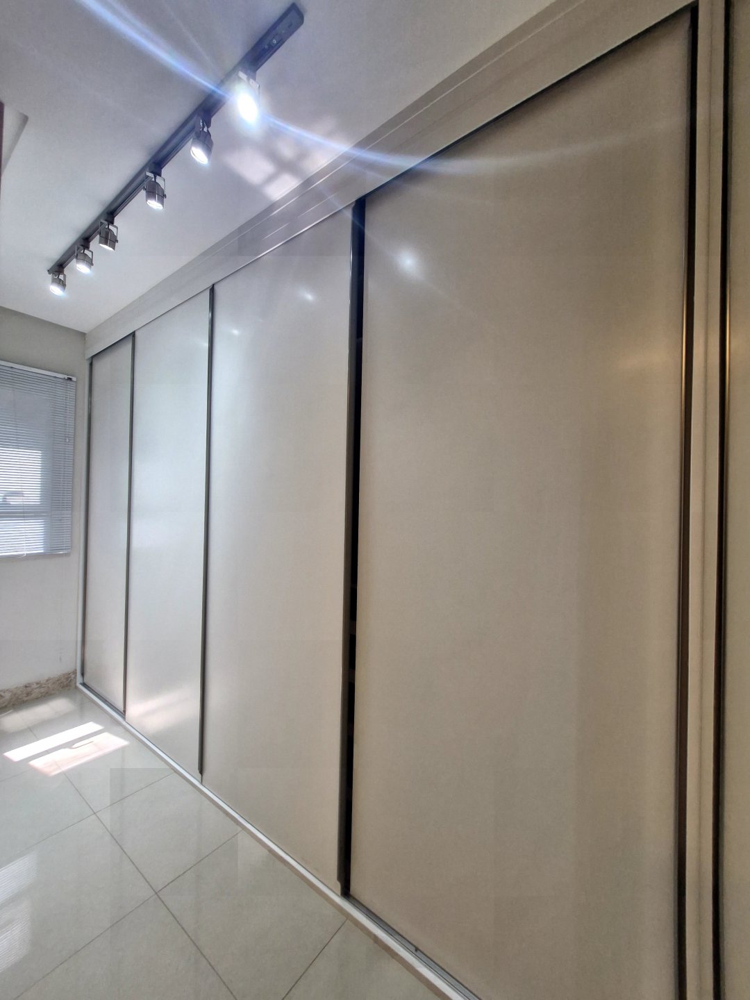 Apartamento 4 Suítes no Leonardo Da Vinci Bairro Candeias - foto 35
