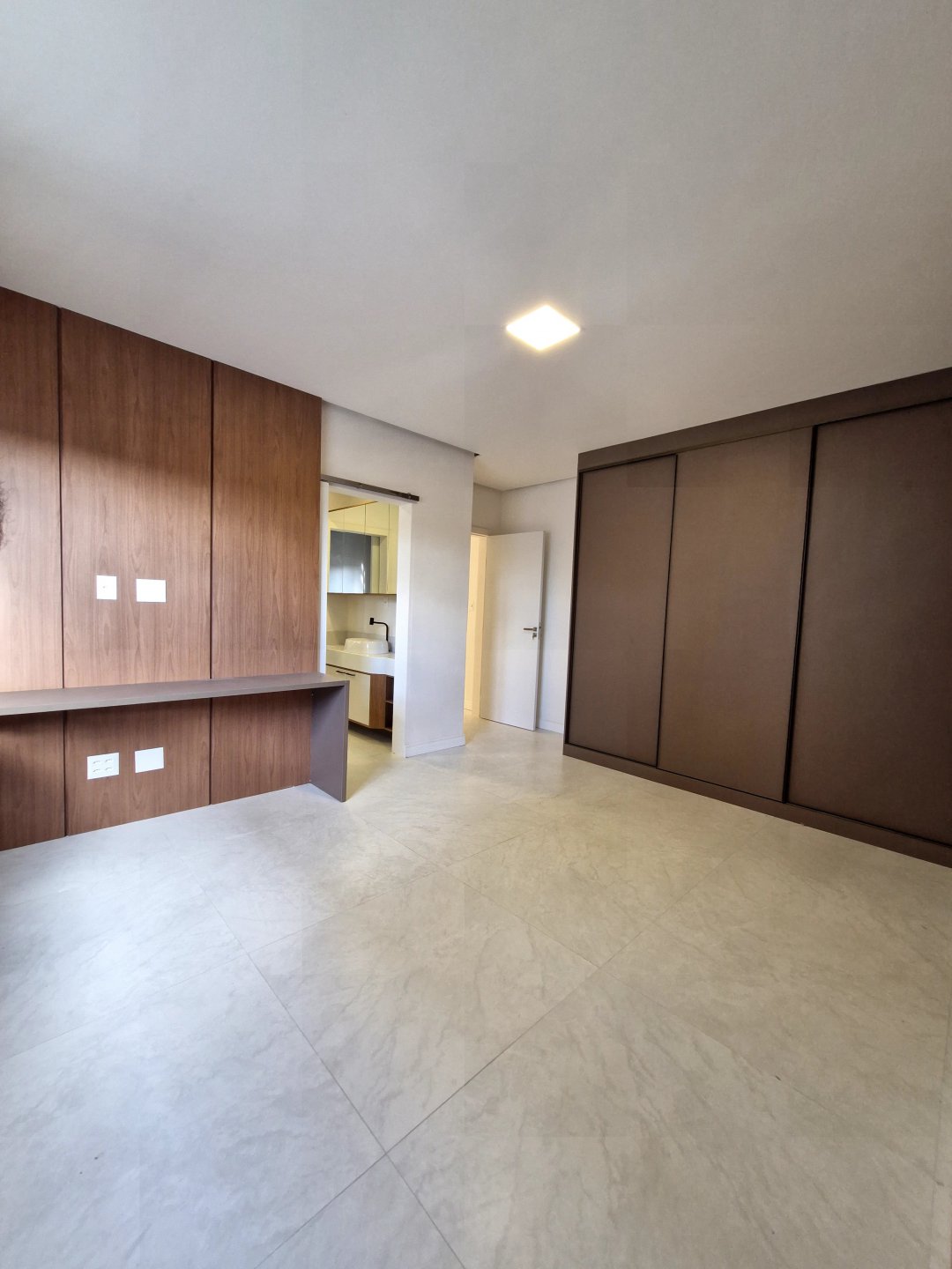 Casa Nova no Alphaville 1 com Planejados, terreno de 388 m²,  Bairro Universidade, Vitória da Conquista BA. - foto 35