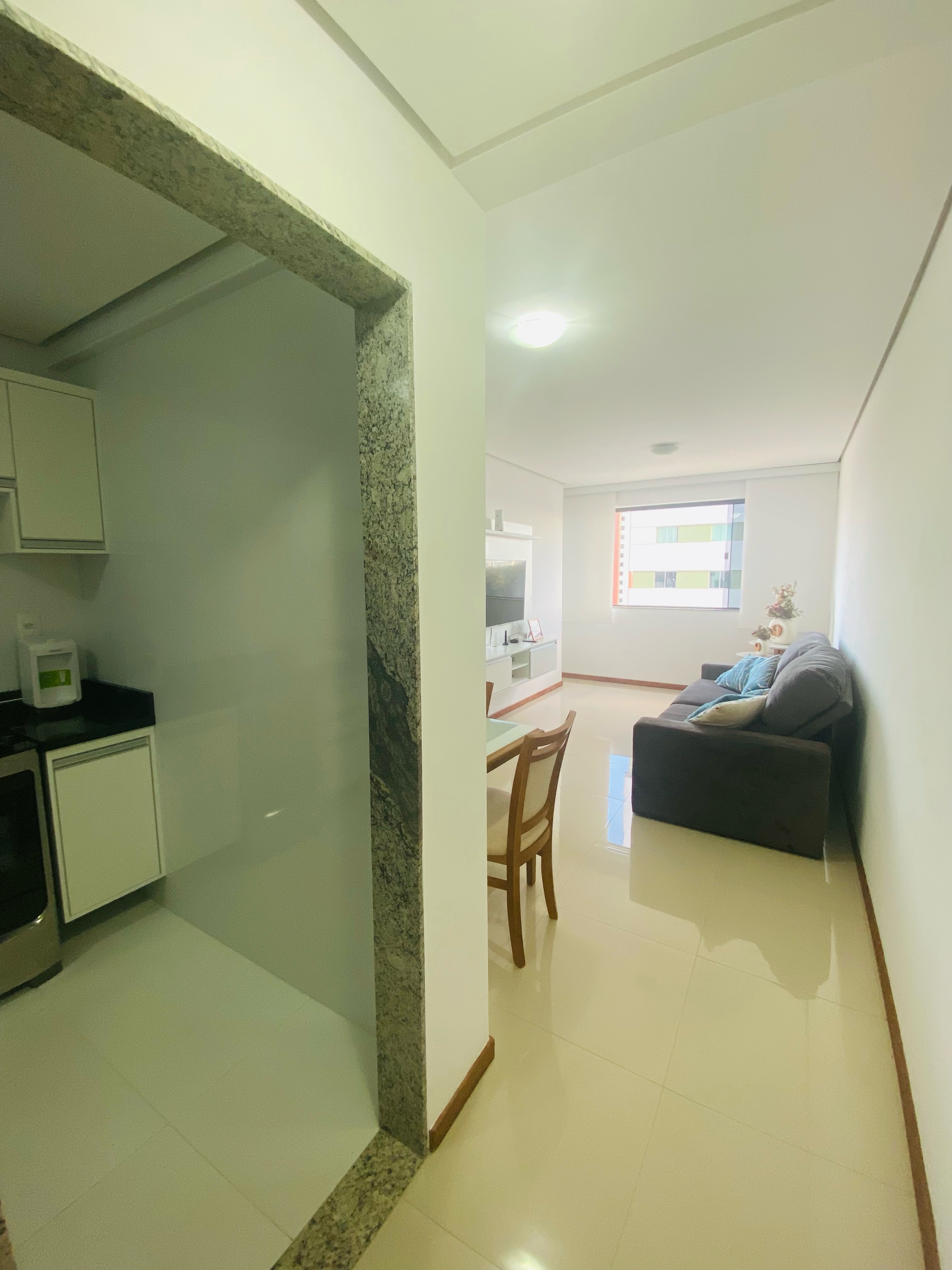 Excelente Apartamento no Residencial Raimundo Santana, 3 quartos com suíte e 2 vagas de garagem à Venda, Candeias, Vitória da Conquista, BA - foto 4