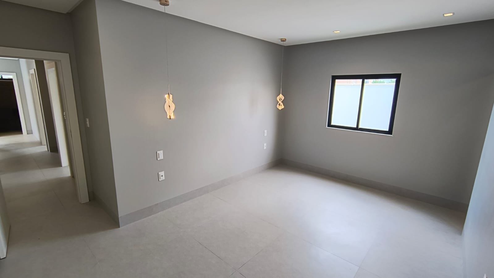 ALPHAVILLE 2 - Casa térrea com 3 Suítes + Varanda Gourmet com Hidro, Garagem coberta para 2 carros Vitória da Conquista Ba - foto 35