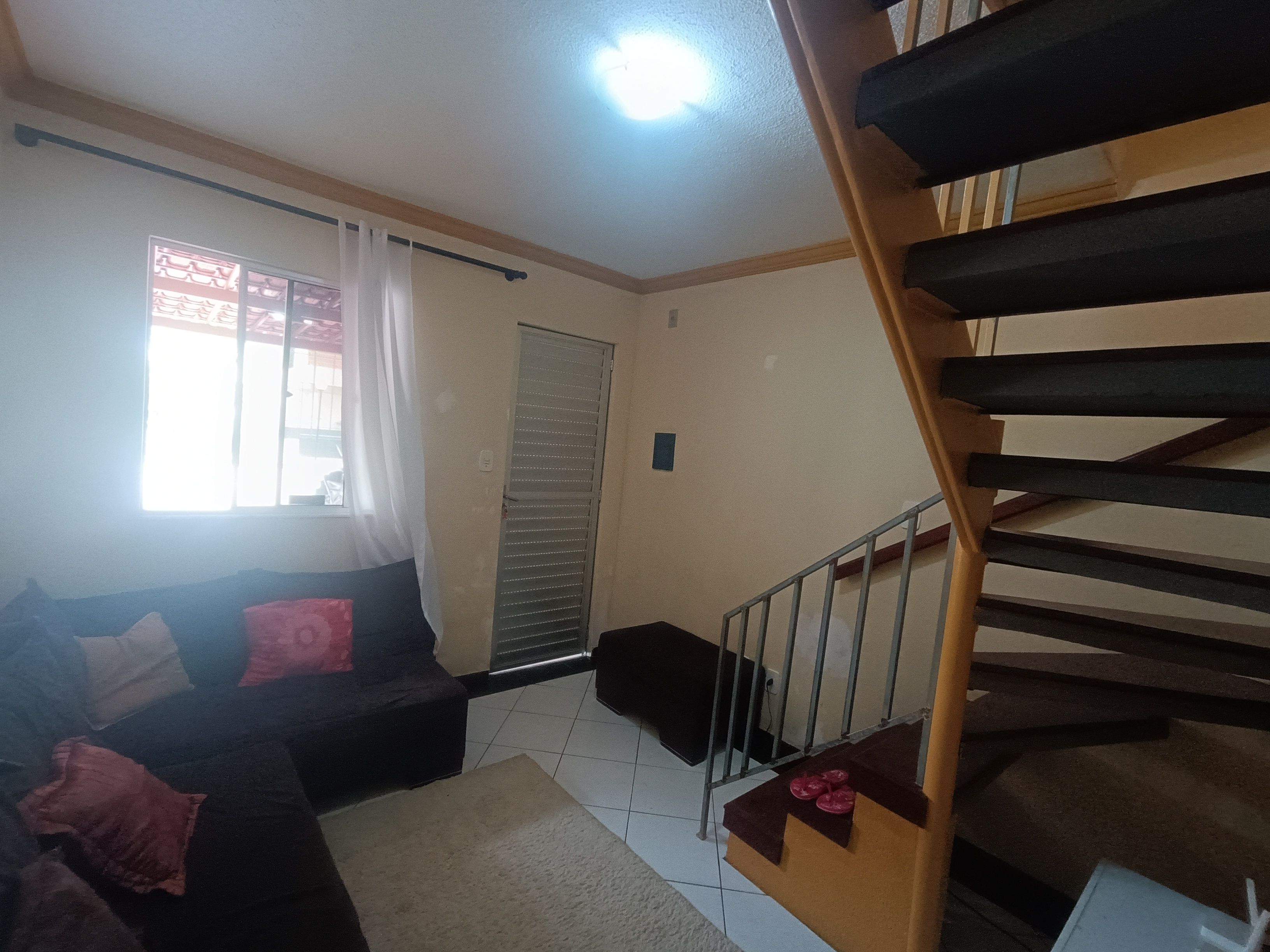 Vendo Vilage de 2 quartos com quintal, garagem coberta em ótima localização para venda na Laura Nunes no bairro Boa Vista, Vitória da Conquista, - foto 37