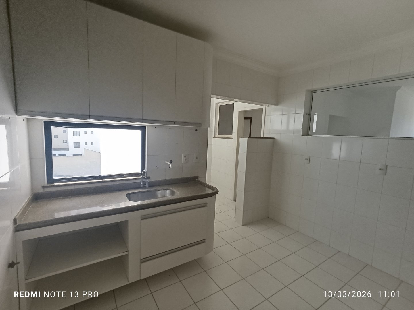 Apartamento com 3 quartos sendo 1 suíte+ dependência + 2 vagas de garagem+ depósito à venda em Candeias, Vitória da Conquista - Área de lazer com - foto 36