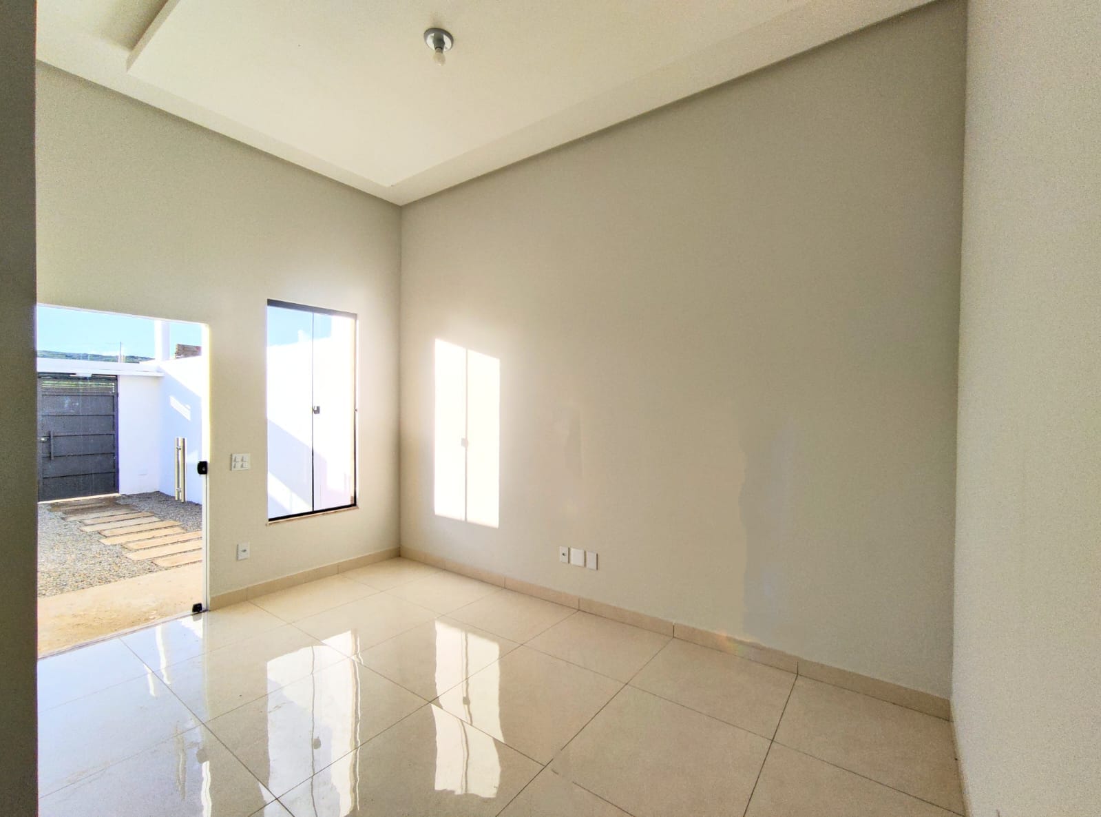 Casa  pronta para morar (solta) de 3 quartos sendo 1 suíte com quintal, Primavera, Vitória da Conquista, BA - foto 4