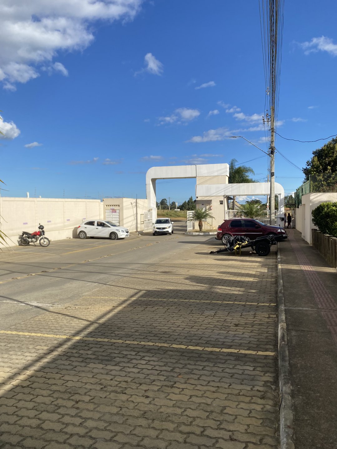 Apartamento para locação, no 1º andar, com 2/4 sendo 1 suite, Bairro Primavera, em Vitória da Conquista - Bahia - foto 36