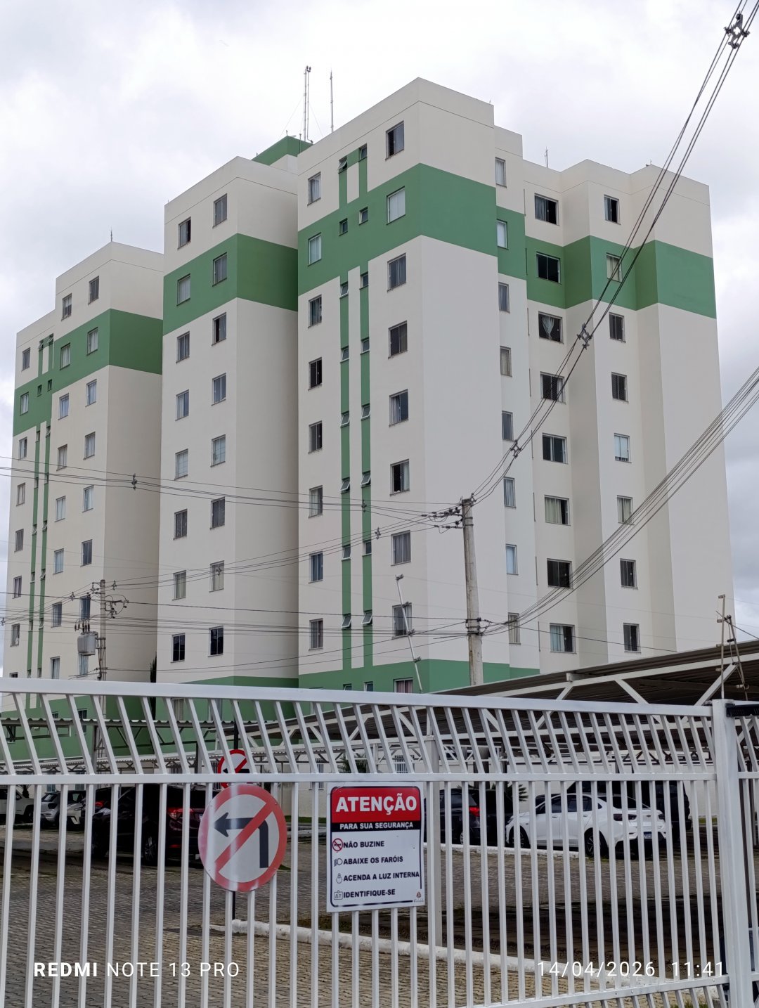 Apartamento de 3 quartos sendo 1 suite completamente mobiliado para alugar no Residencial Cidadela com piscina e portaria 24h, Vitória da Conquis - foto 3