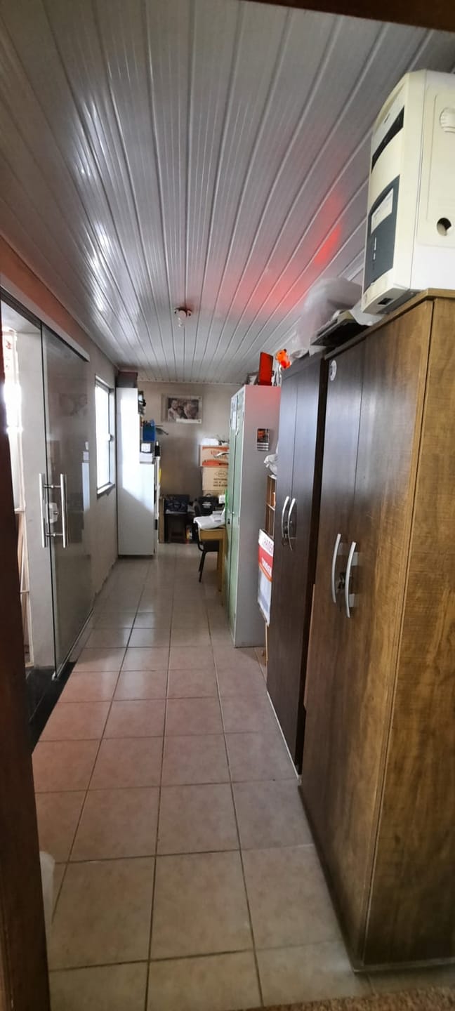 VENDO CASA DE 3 QUARTOS COM SUÍTE, 2 VAGAS DE GARAGEM NO BAIRRO URBIS VI, Vitória da Conquista, BA - foto 4