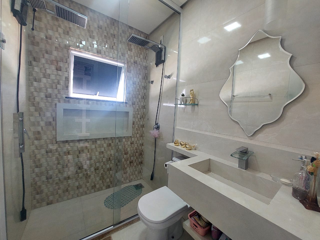 Casa de 4 quartos sendo 3 suites à venda em condomínio fechado com planejados, podendo ser vendido com os móveis no Boa Vista, Vitória da Conquis - foto 38