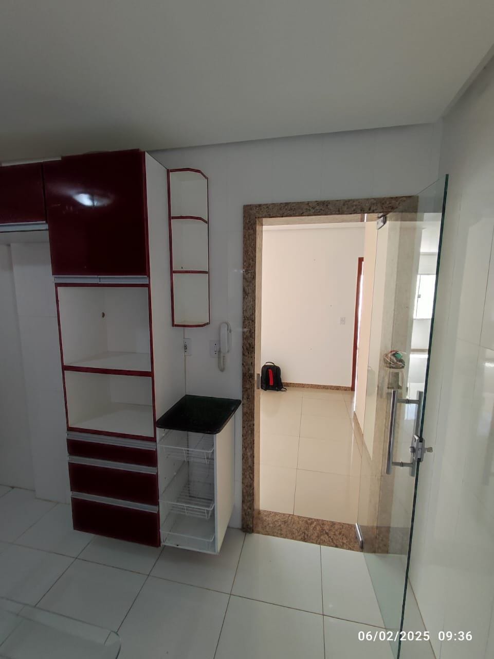 Apartamento 3/4 no 3º andar, para locação, Próximo a Fainor, no Candeias, em Vitória da Conquista, BA - foto 4