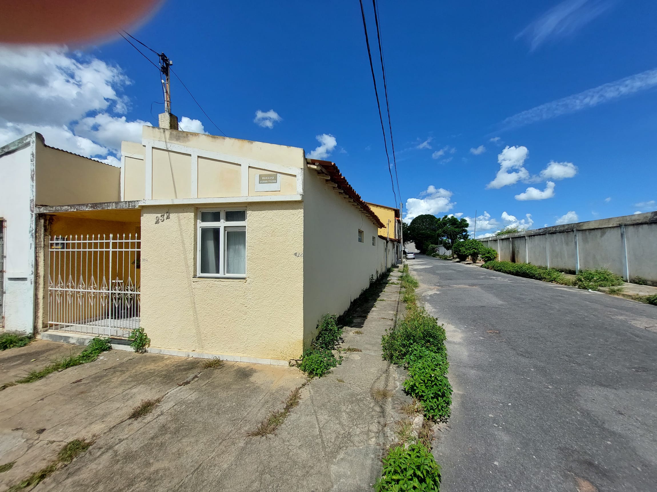Casa de esquina com terreno de 110 m² à venda, Bairro Bela Vista perto da Av. Juracy Magalhaes, Vitória da Conquista, BA - foto 4