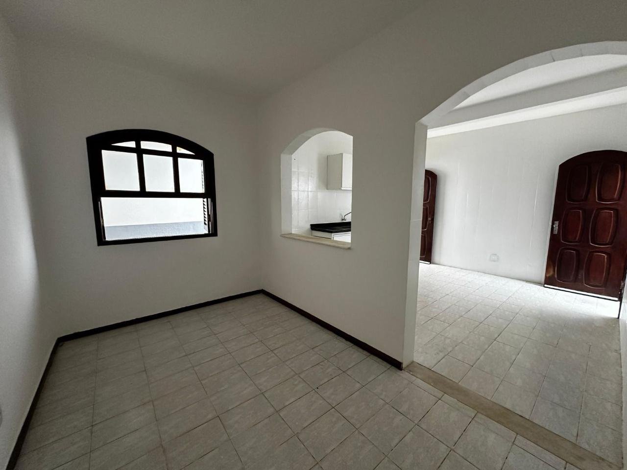 Casa a venda no Bairro Alto Maron, excelente oportunidade para investidores, em Vitória da Conquista, BA. - foto 4