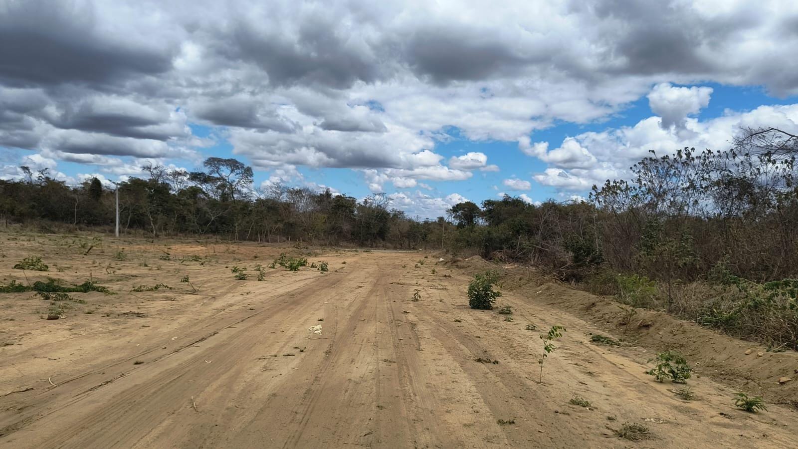 VENDO OU TROCO - Terreno de 360mts no Candeias - Lot. Alto da Universidade - foto 5
