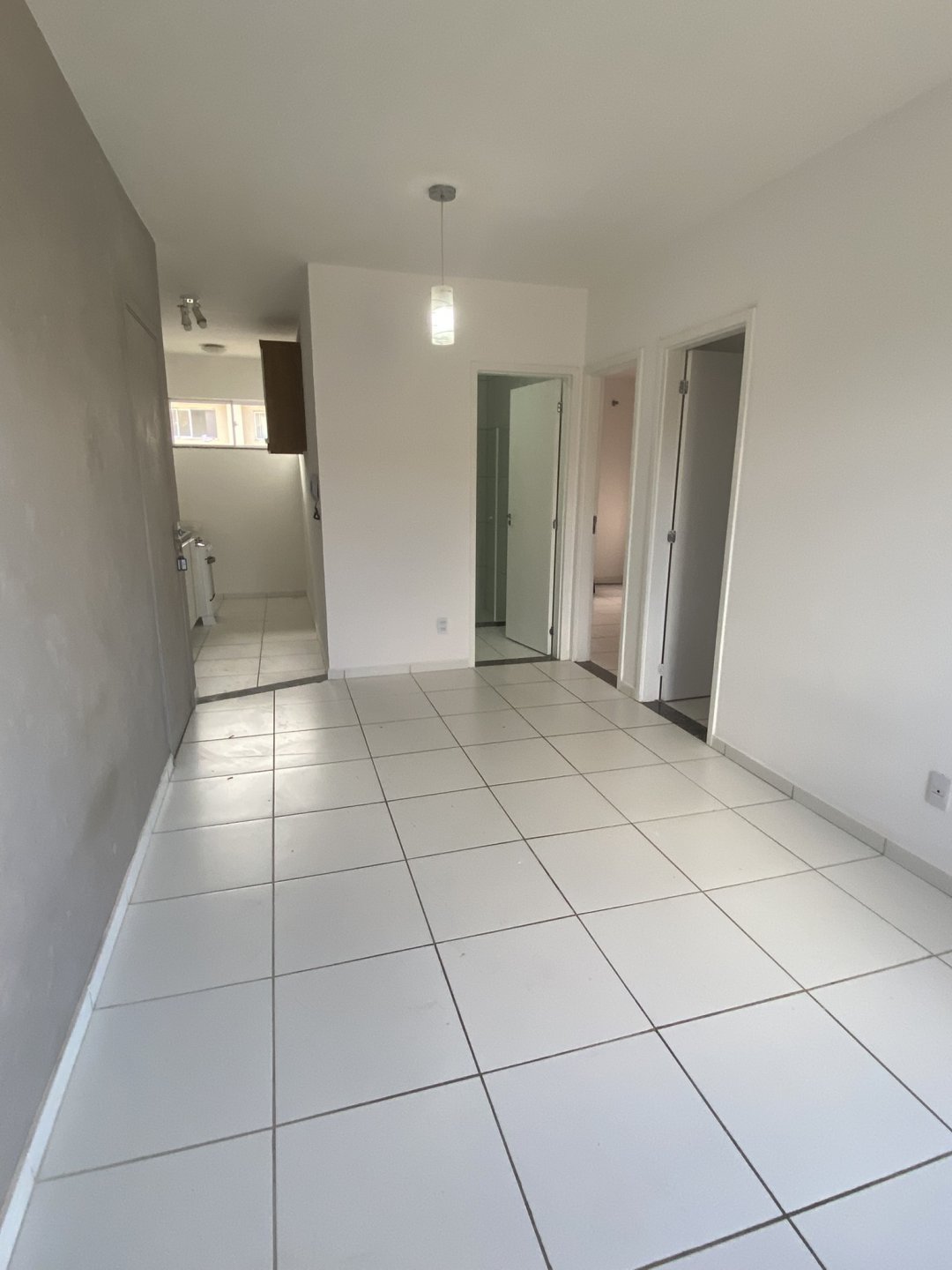 Apartamento para locação, no 1º andar, com 2/4 sendo 1 suite, Bairro Primavera, em Vitória da Conquista - Bahia - foto 4