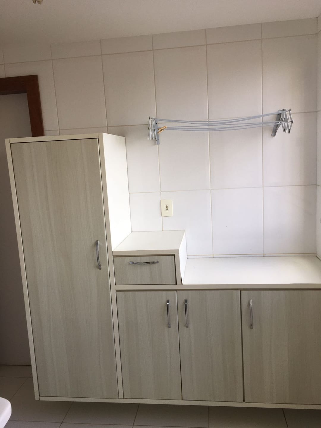 Vendo amplo apartamento de 3 quartos com 2 suítes, 3 vagas de garagem, 136M², área de lazer completa com piscina aquecida, próximo a Fainor no Ca - foto 5
