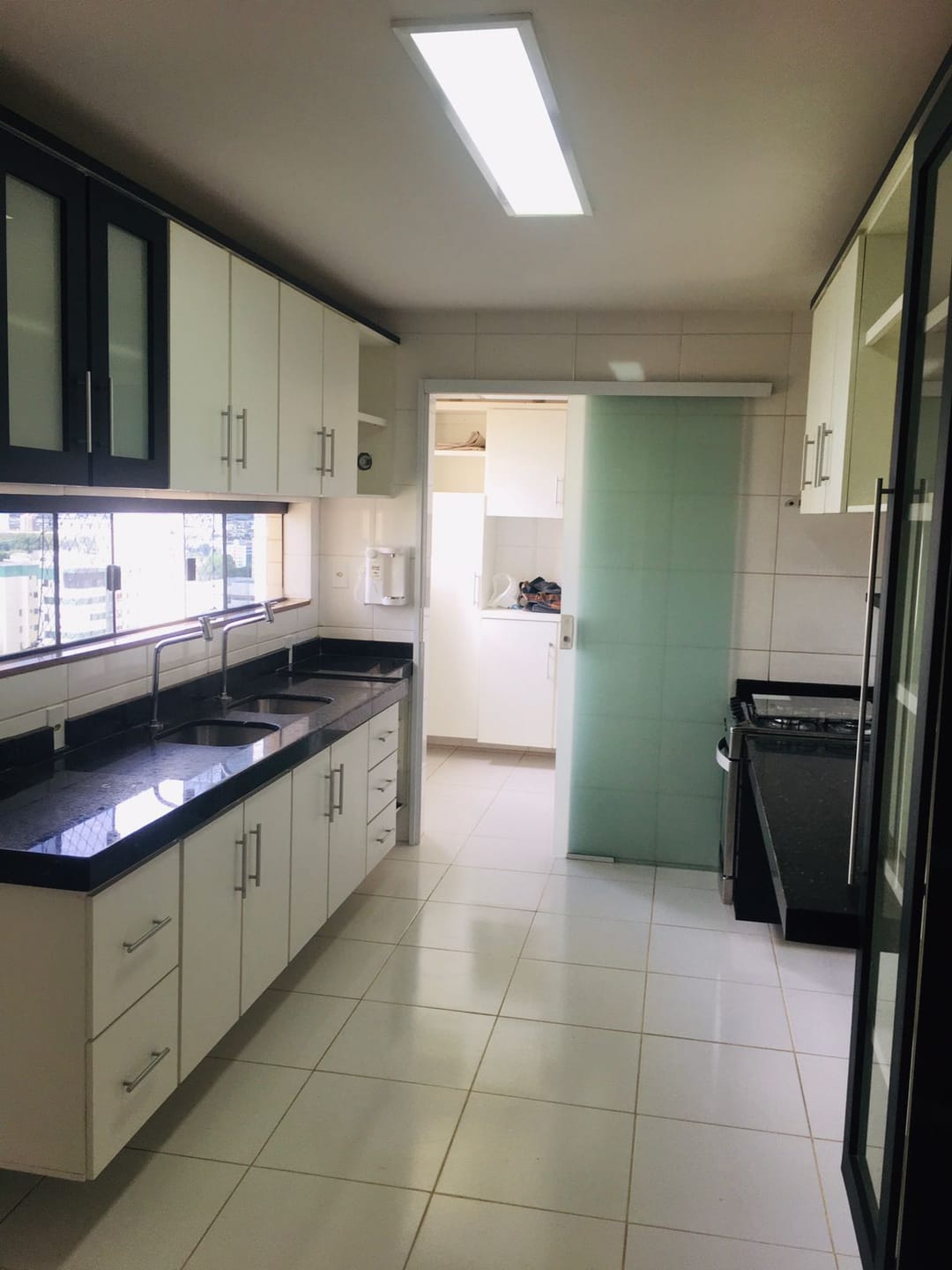 Apto de 3 quartos com suite e 2 semi suítes, dependência completa, 3 VAGAS COBERTAS , lazer completo com piscina aquecida, Candeias - Vitória da - foto 5