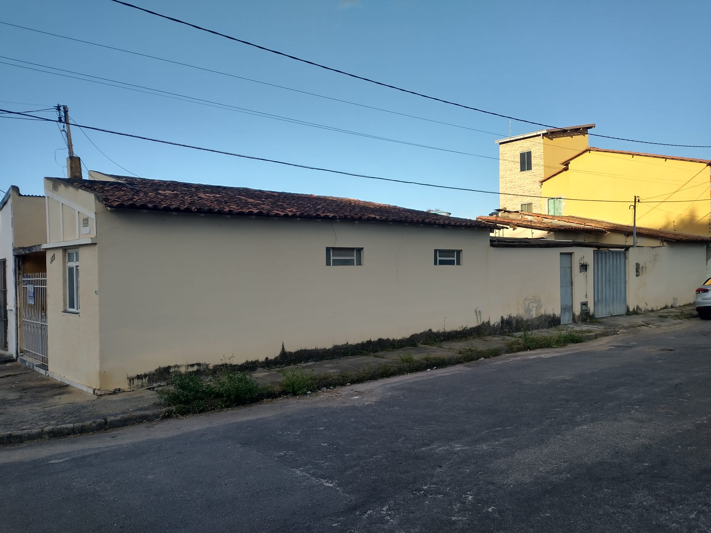 Casa de esquina com terreno de 110 m² à venda, Bairro Bela Vista perto da Av. Juracy Magalhaes, Vitória da Conquista, BA - foto 5
