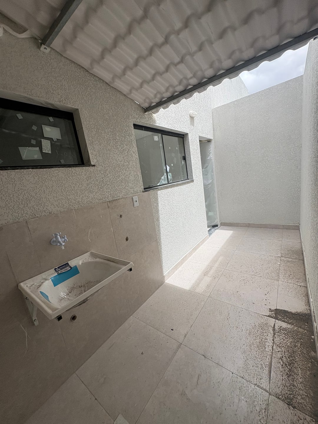 Casa à Venda com 3 dormitórios no bairro Felícia em Vitória da Conquista - foto 4