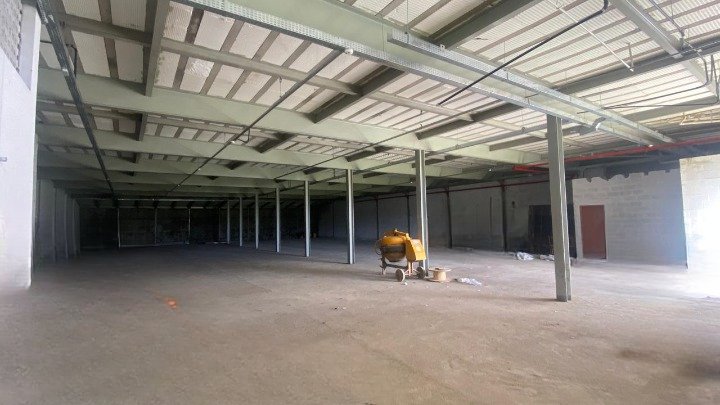 Galpão com 762 m² na Av. Juracy Magalhães, acesso por 2 ruas, Jurema, Vitória da Conquista -BA - foto 4
